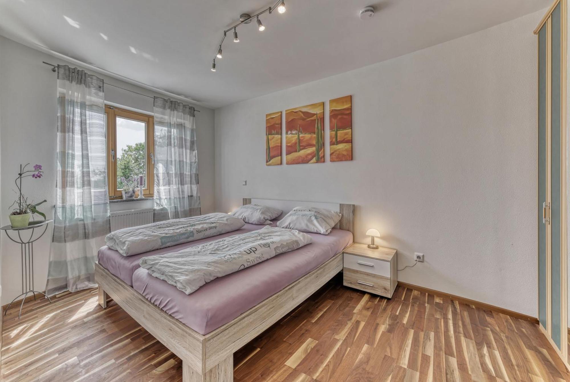 Ferienwohnung Fernblick Neukirchen vorm Wald Exterior photo