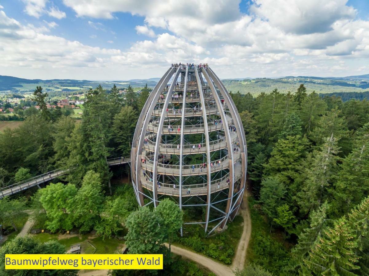 Ferienwohnung Fernblick Neukirchen vorm Wald Exterior photo